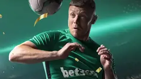 张帅与波帕纳携手2-0胜出，顺利挺进澳网混双第二轮