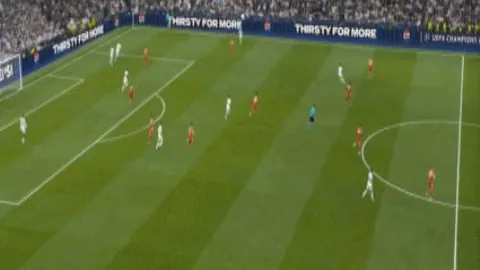 逍遥情缘手游角色称号多样，今日挂哪个好